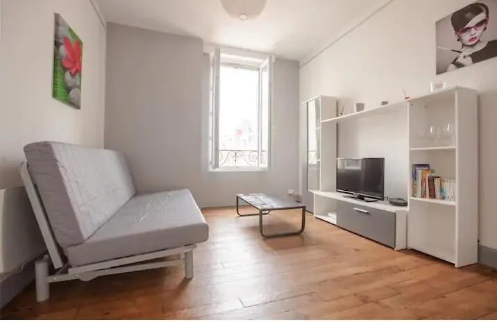 Appartement Charmant Dans Le Centre De Biarritz Dan 3Eme Etage